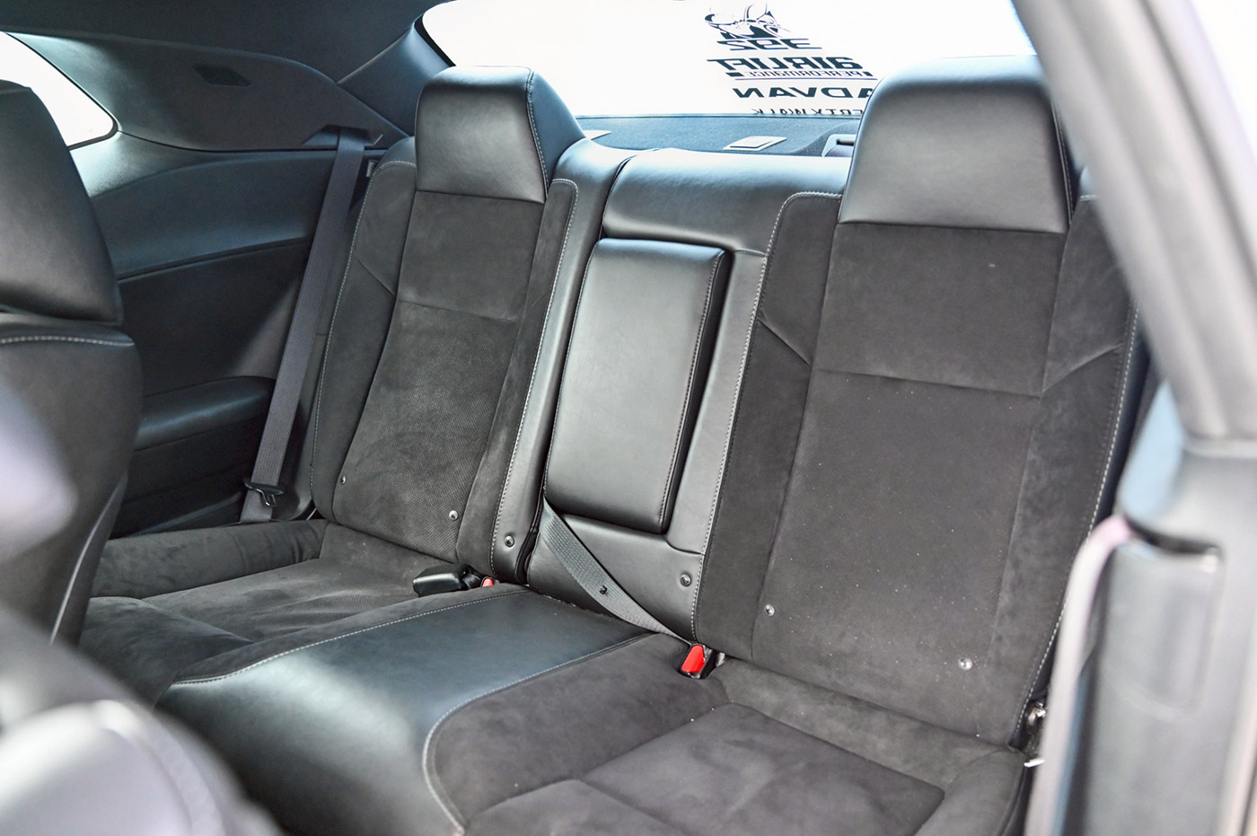 LB-WORKS-DODGE-Challenger00045