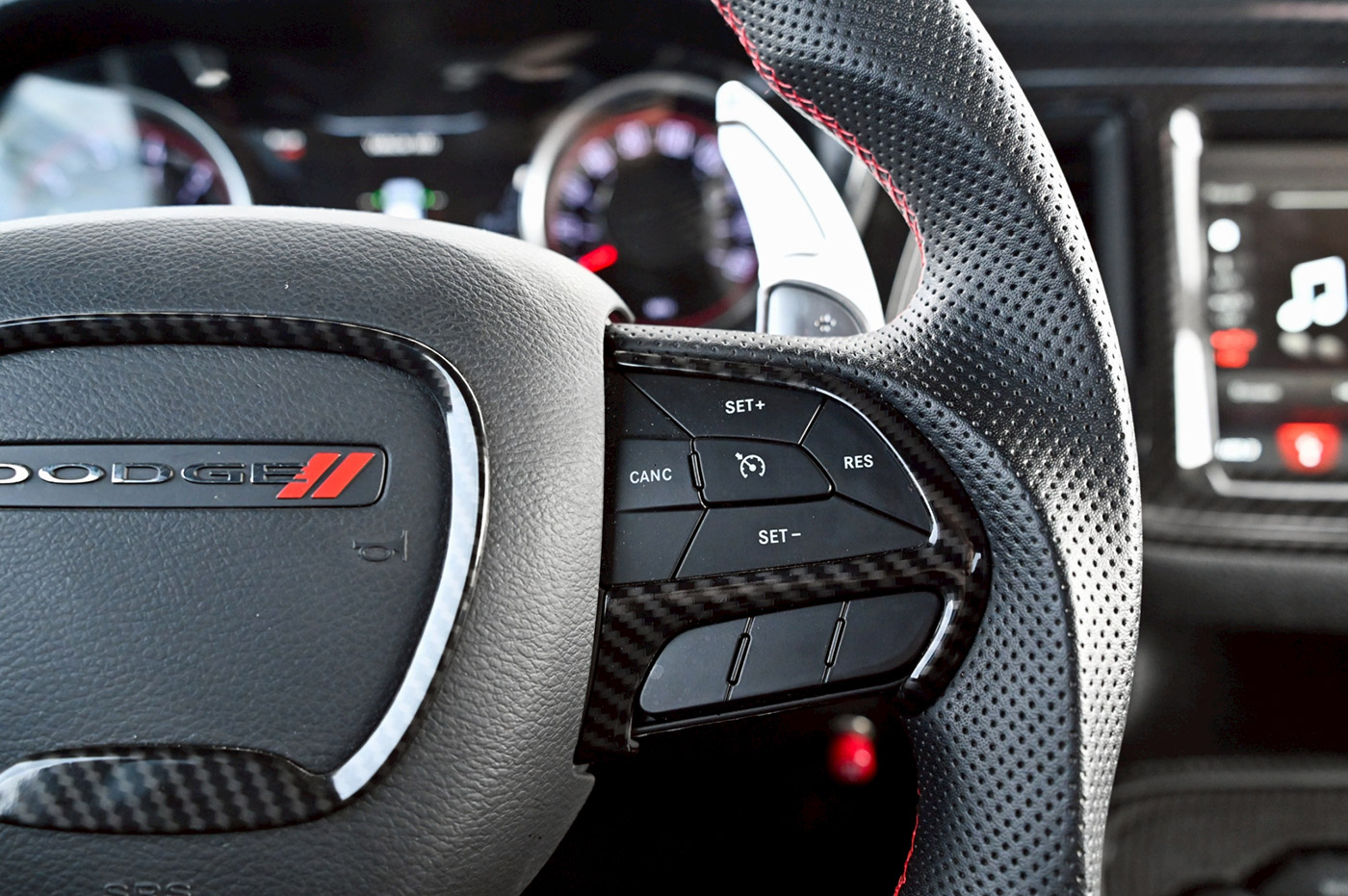 LB-WORKS-DODGE-Challenger00054