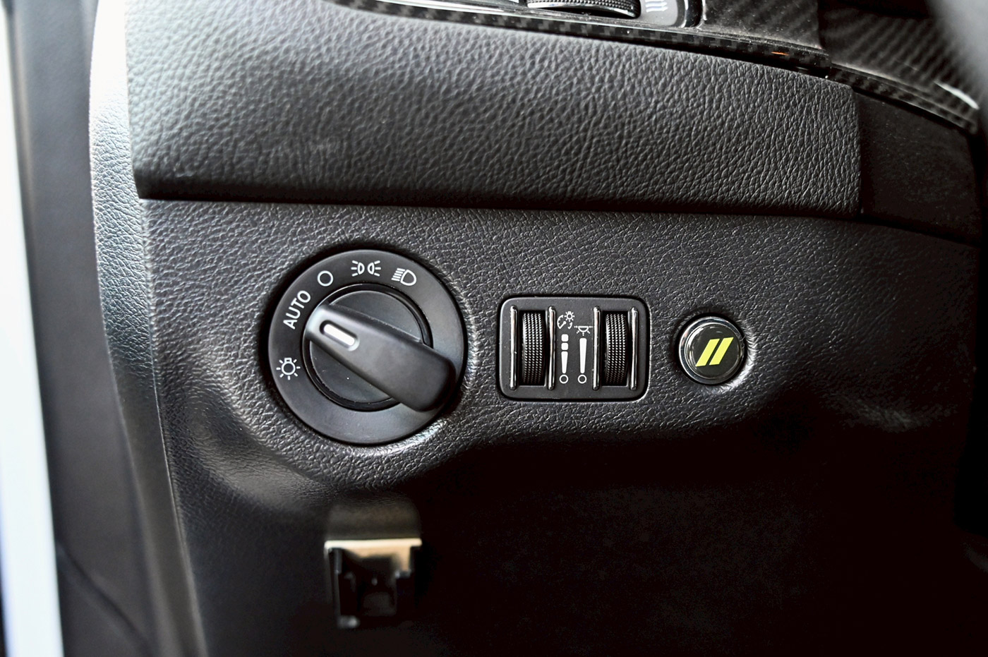 LB-WORKS-DODGE-Challenger00058