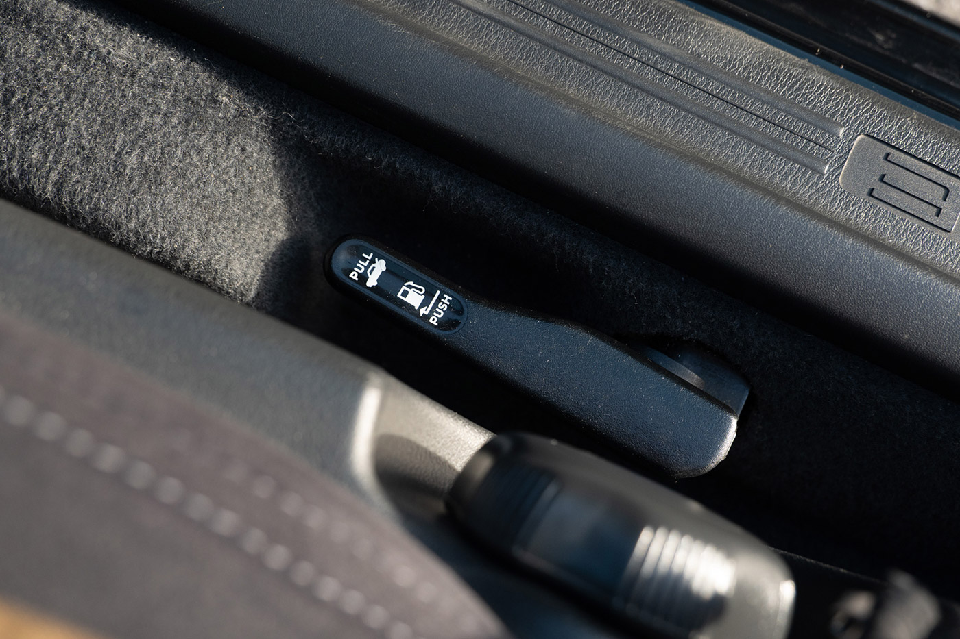 Nissan-Skyline-GTR3300010