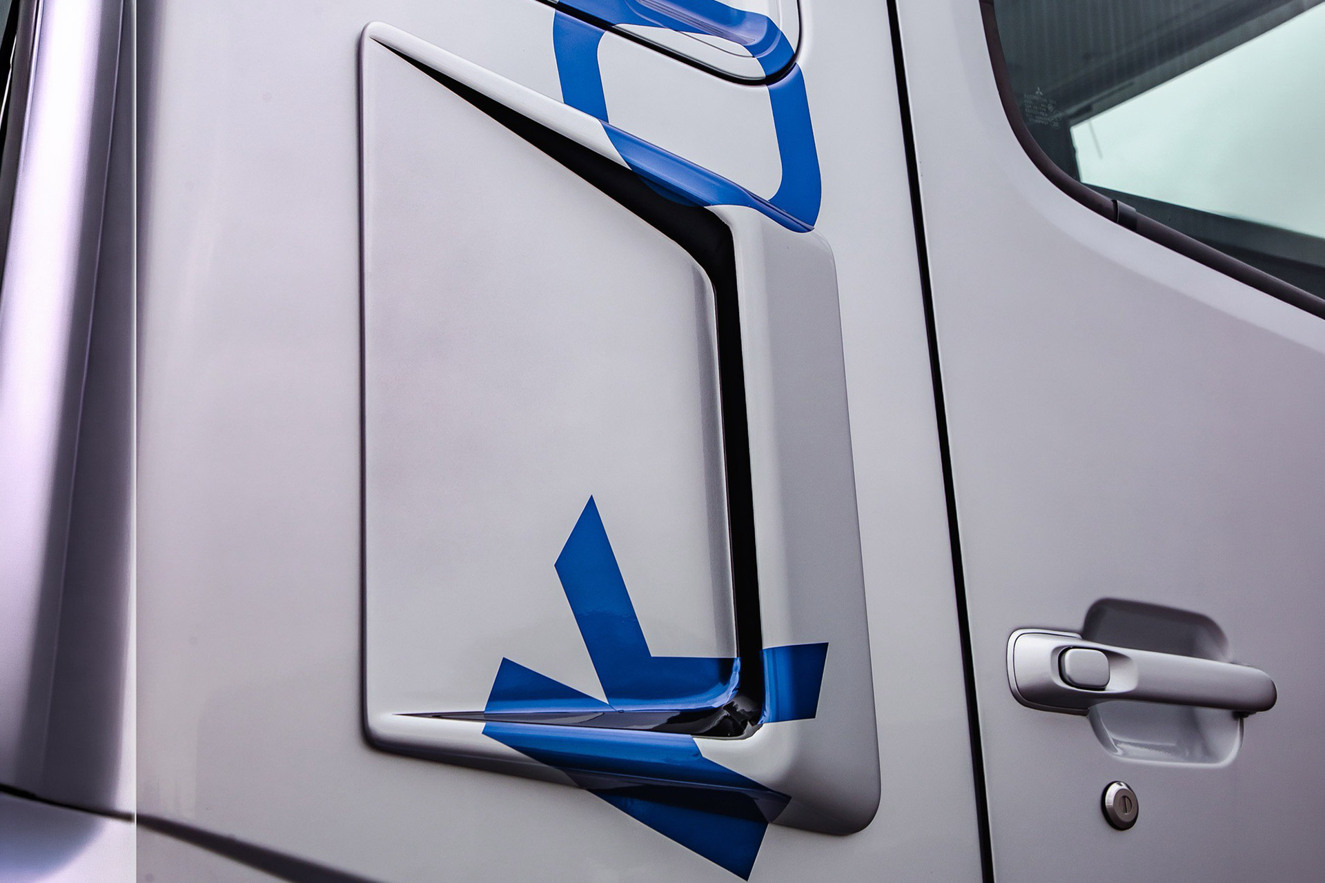 ⑨キャブダクトパネル