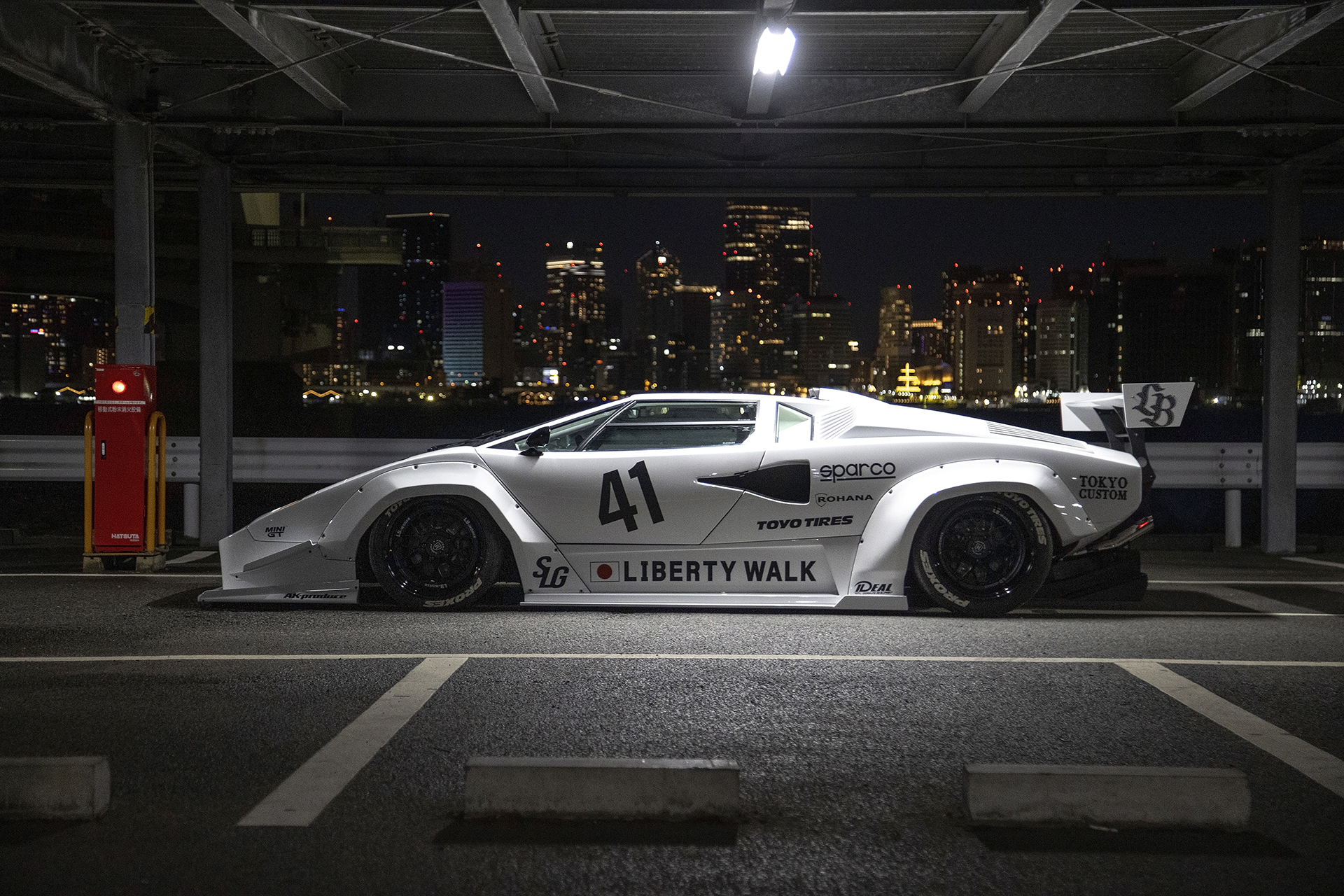 LB-WORKS Lamborghini Countach00002