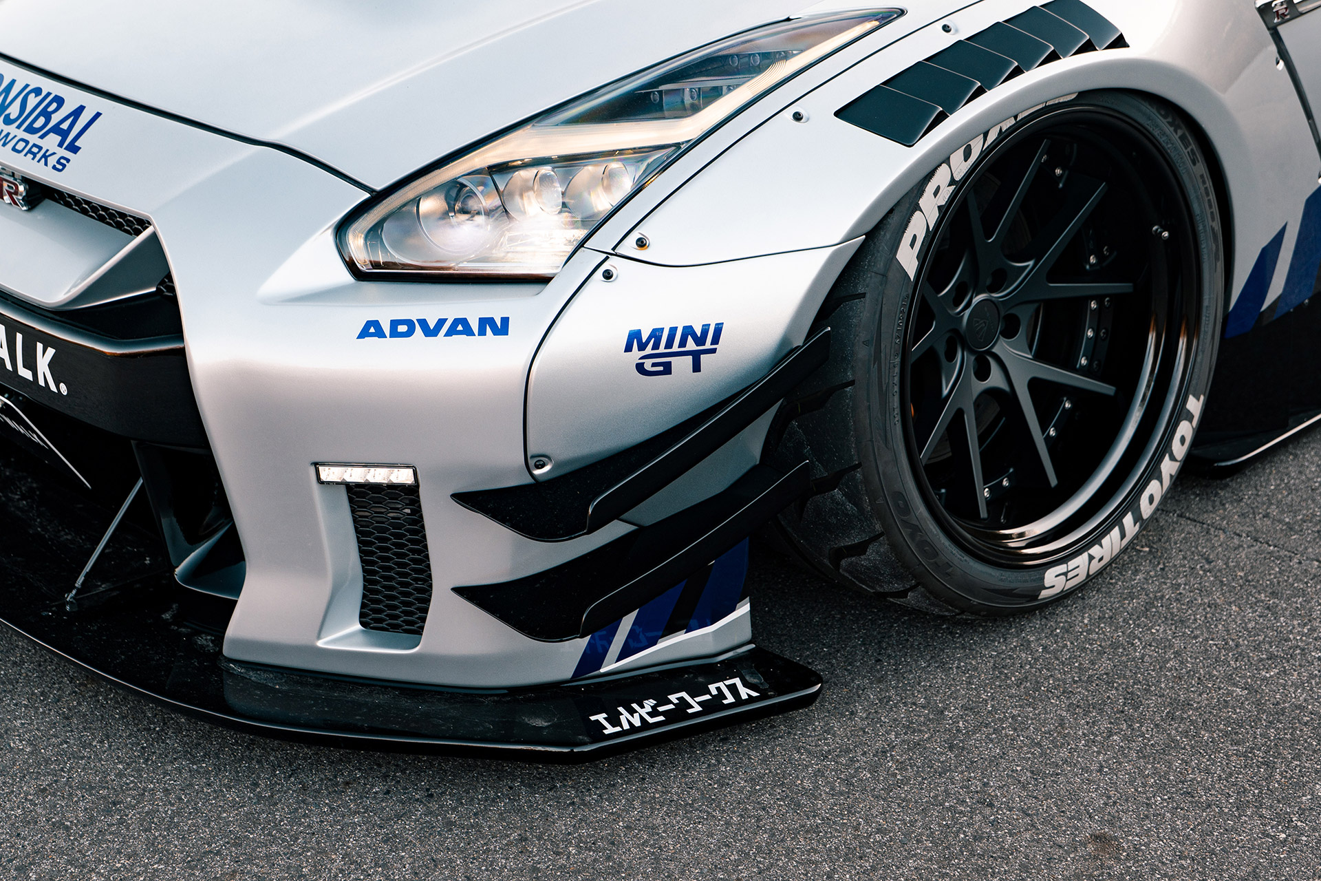 NISSAN-GT-R-R35-type-200005