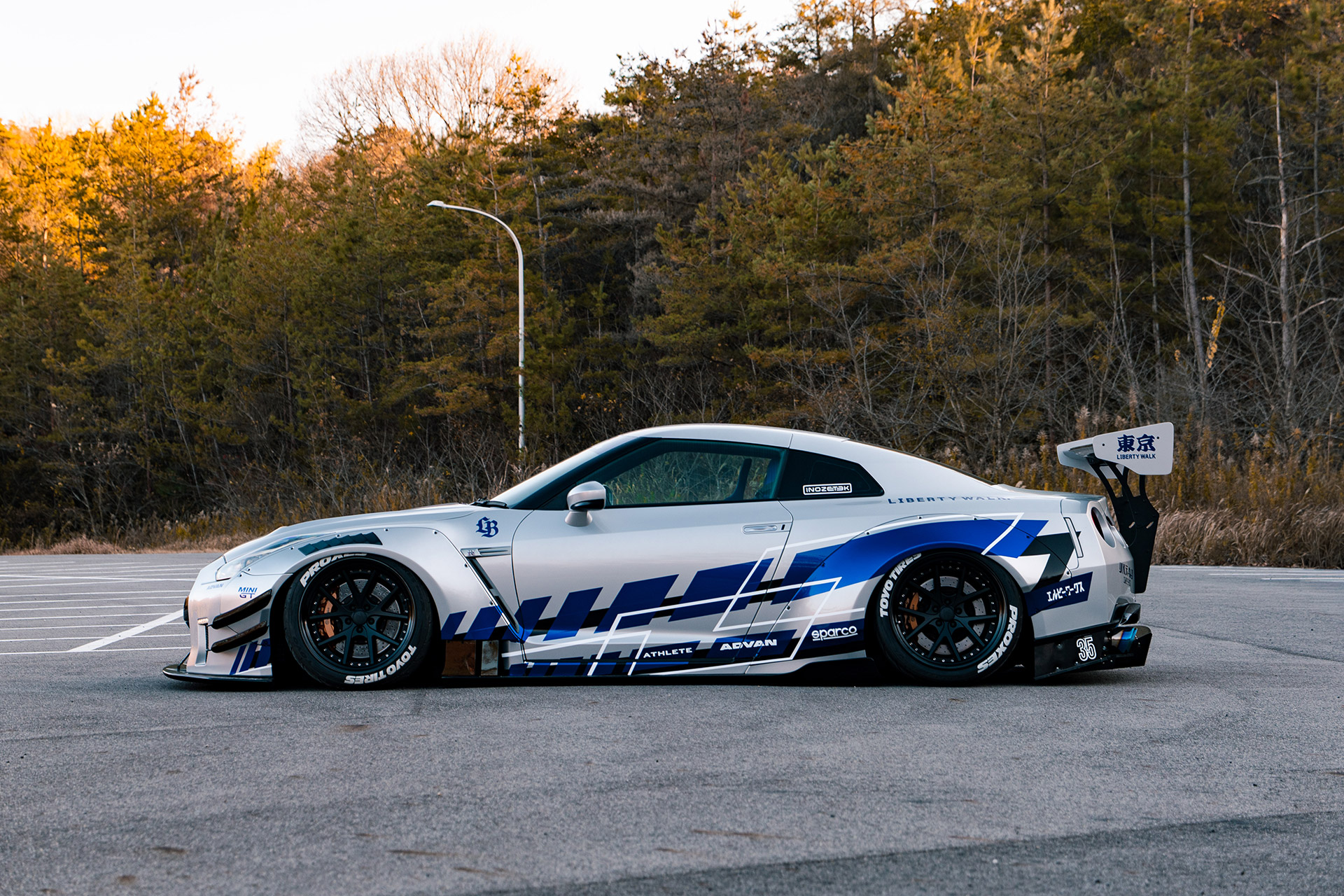 NISSAN-GT-R-R35-type-200008