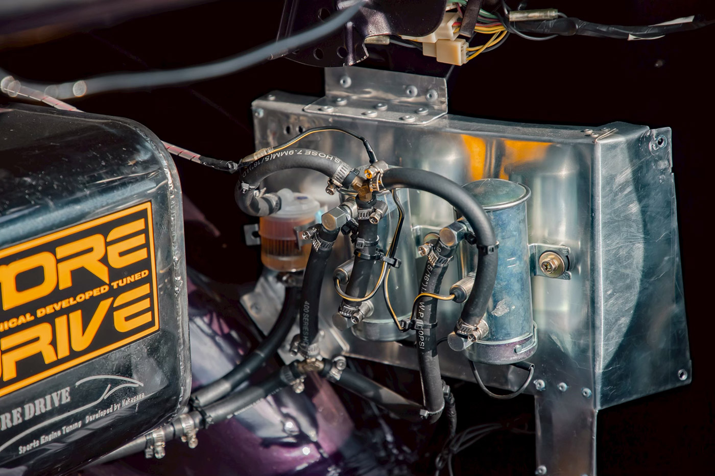 Nissan-Laurel-SGX00002