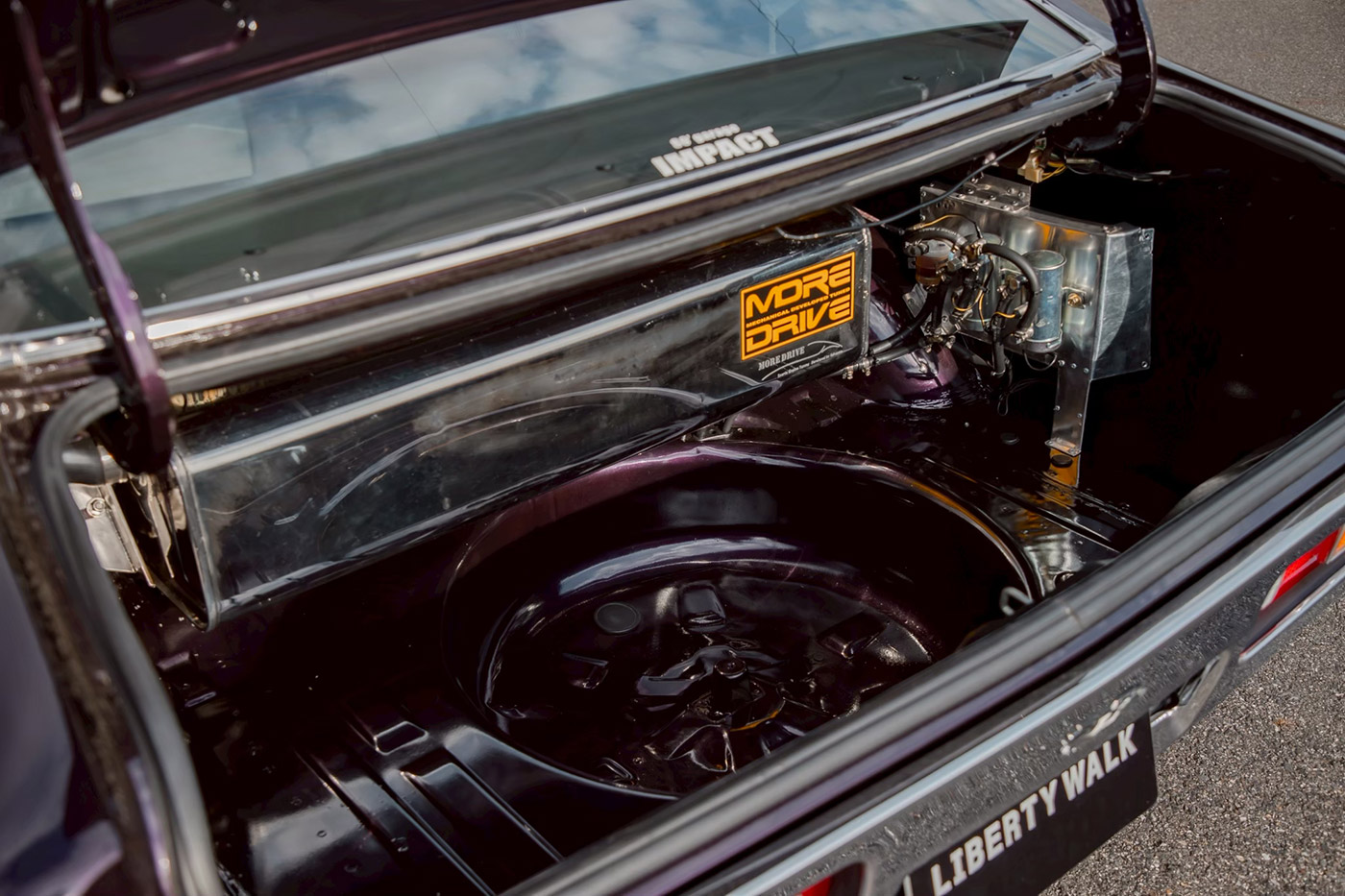 Nissan-Laurel-SGX00004