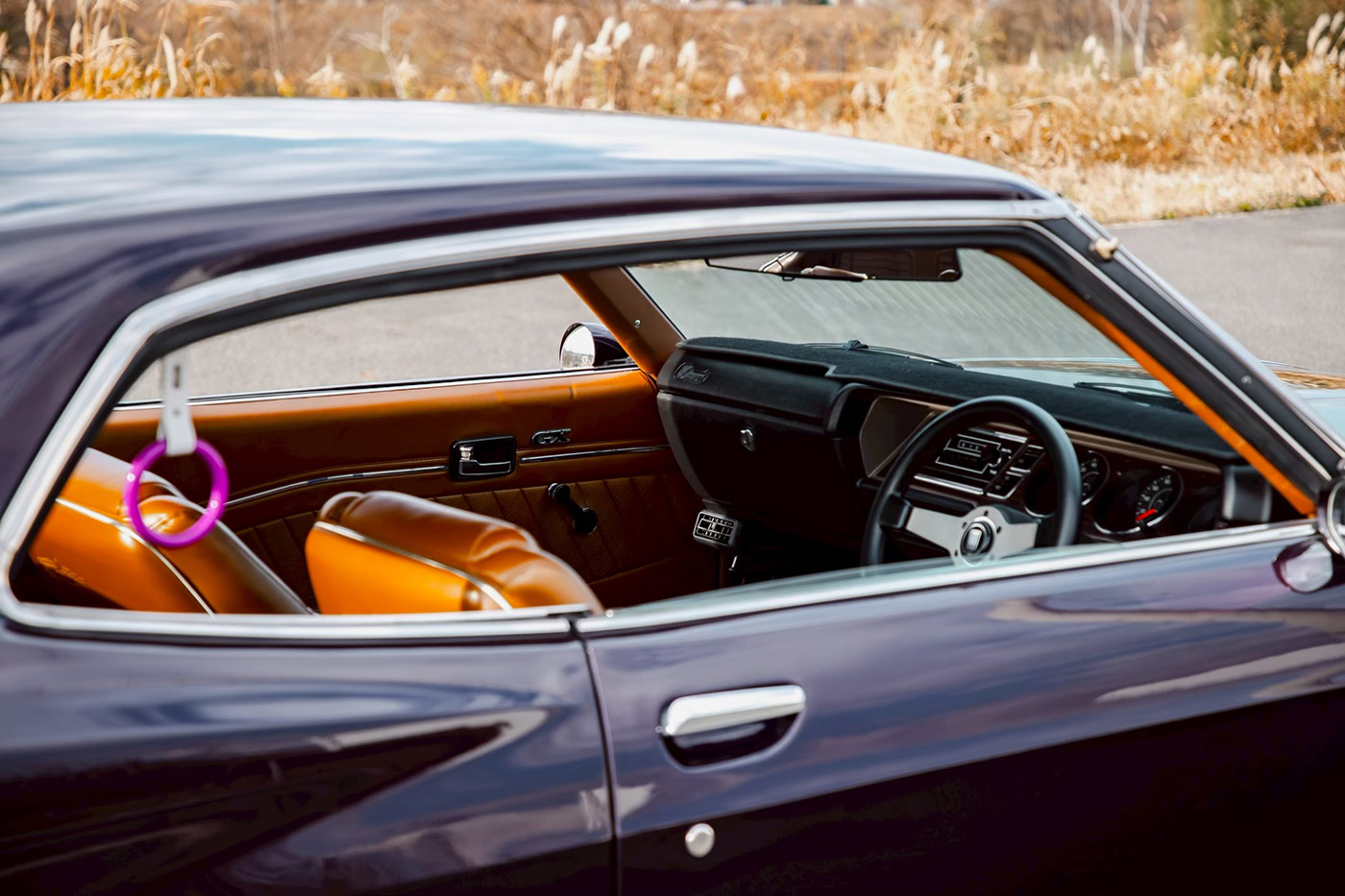 Nissan-Laurel-SGX00012