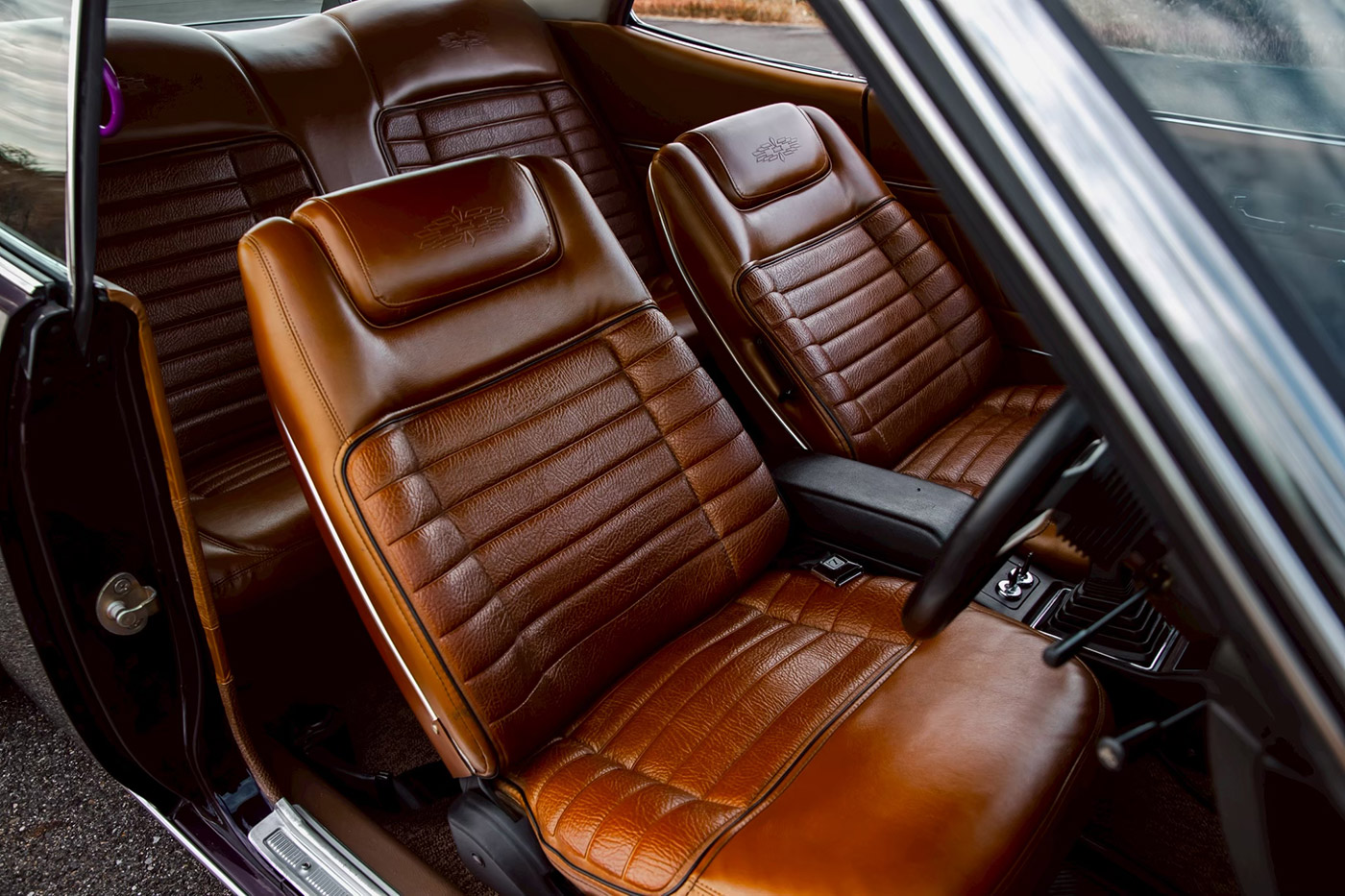 Nissan-Laurel-SGX00025