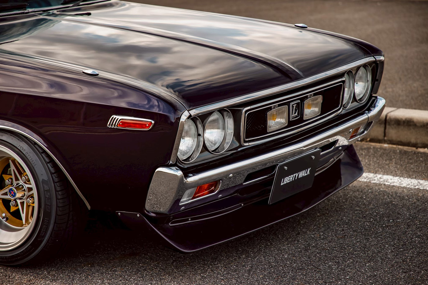 Nissan-Laurel-SGX00046