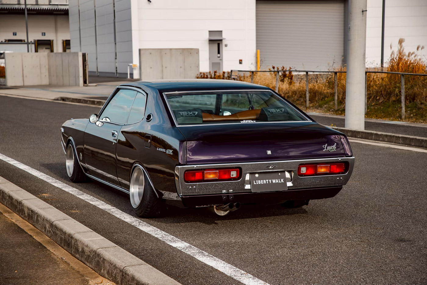 Nissan-Laurel-SGX00050