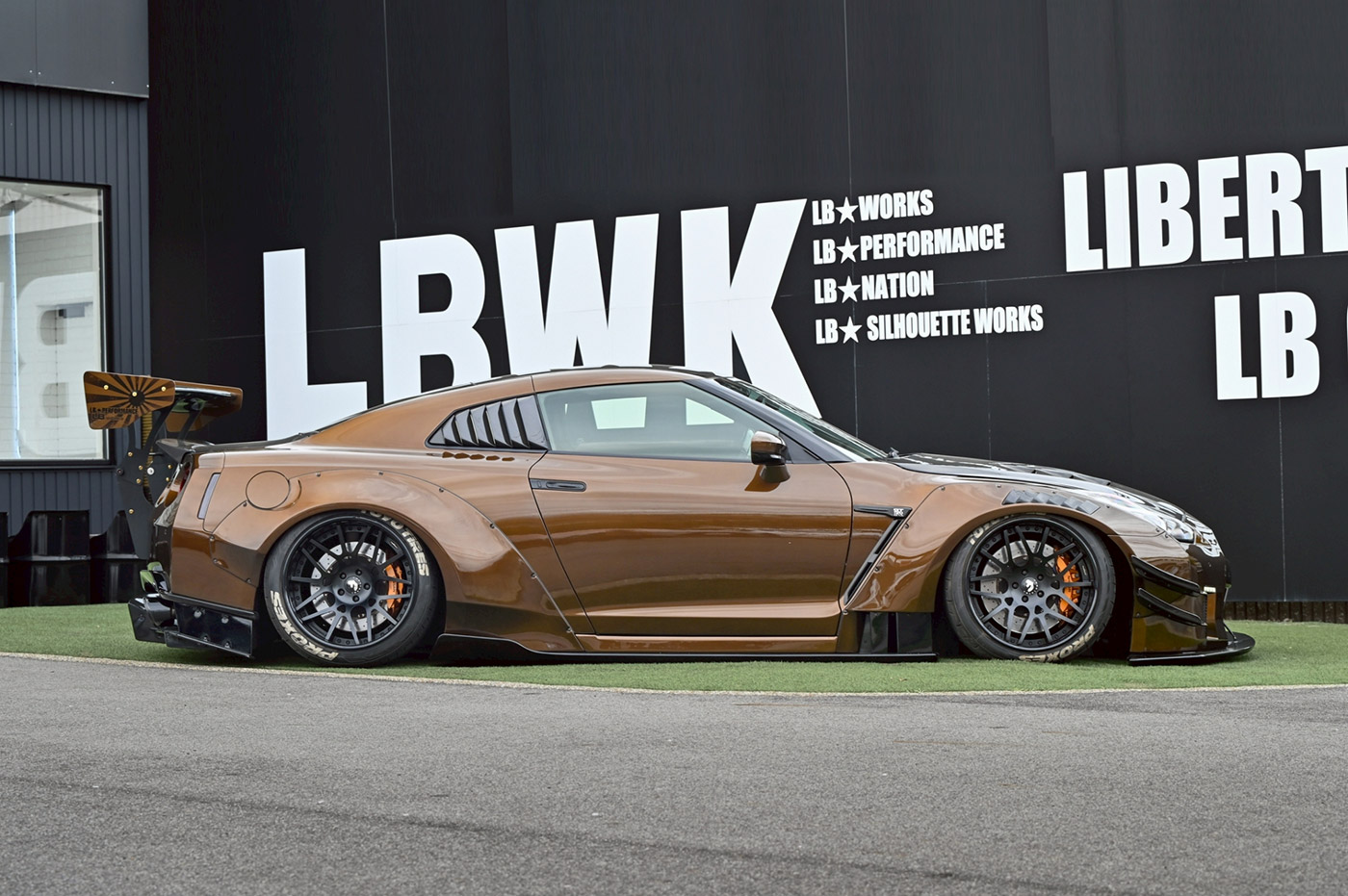 LB-WORKS-NISSAN-R35-GT-R-Type200008