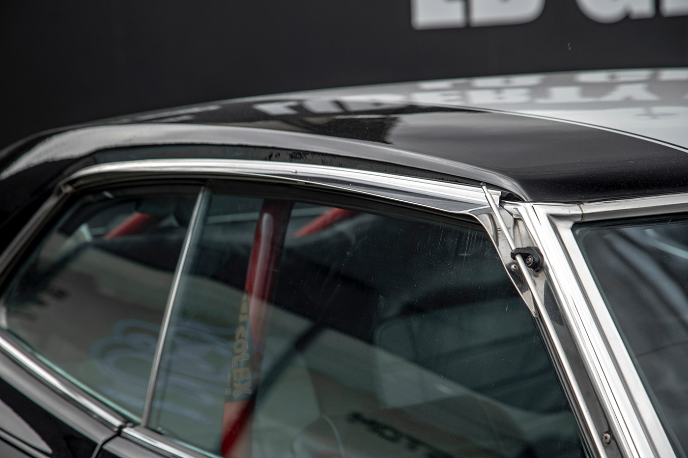 NISSAN-LAUREL-SGX00034