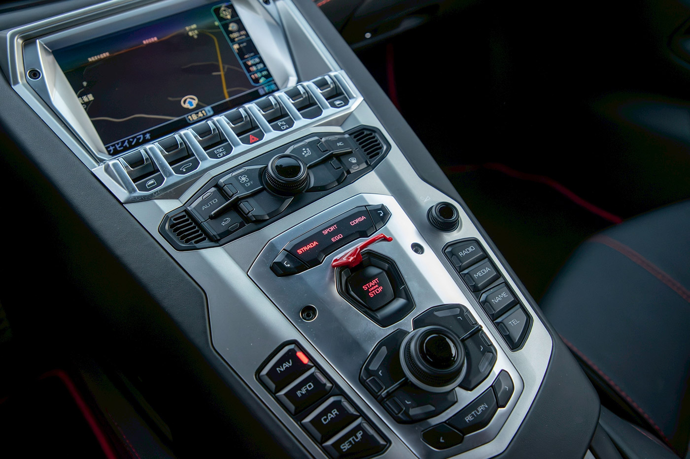 AVENTADOR-S00029
