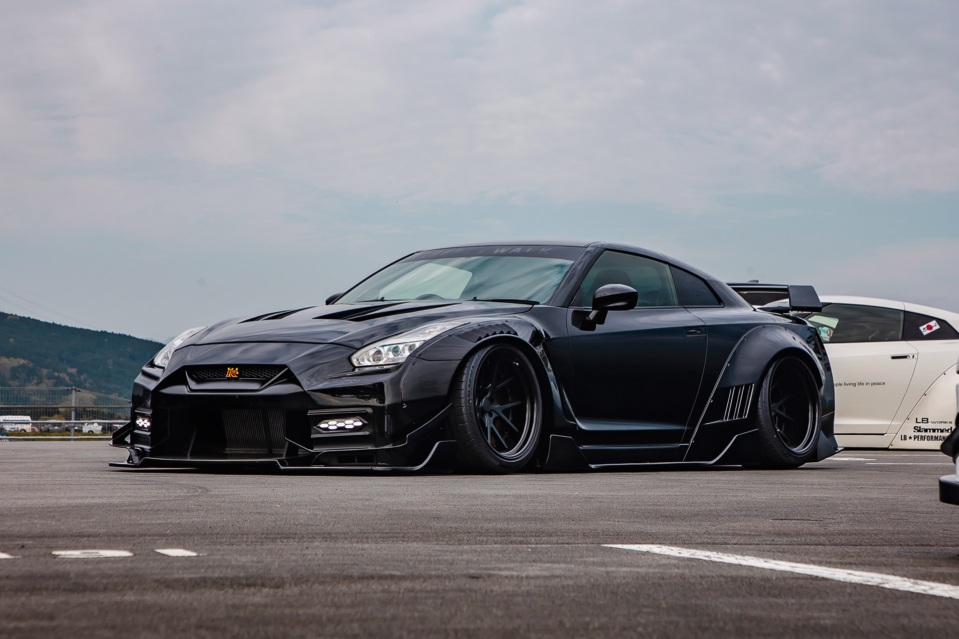 LB-WORKS GT NISSAN 35GT-R Final Edition - LIBERTY WALK