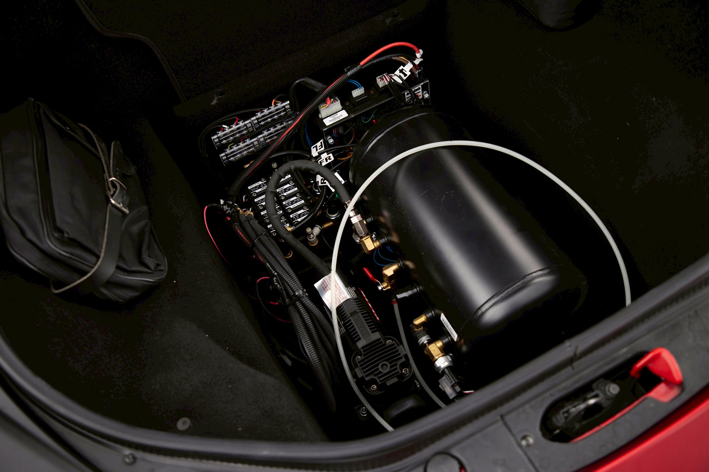 LB-Silhouette-WORKS-458-GT00002