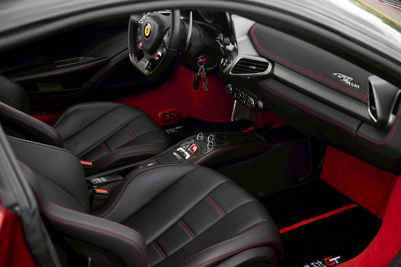 LB-Silhouette-WORKS-458-GT00023