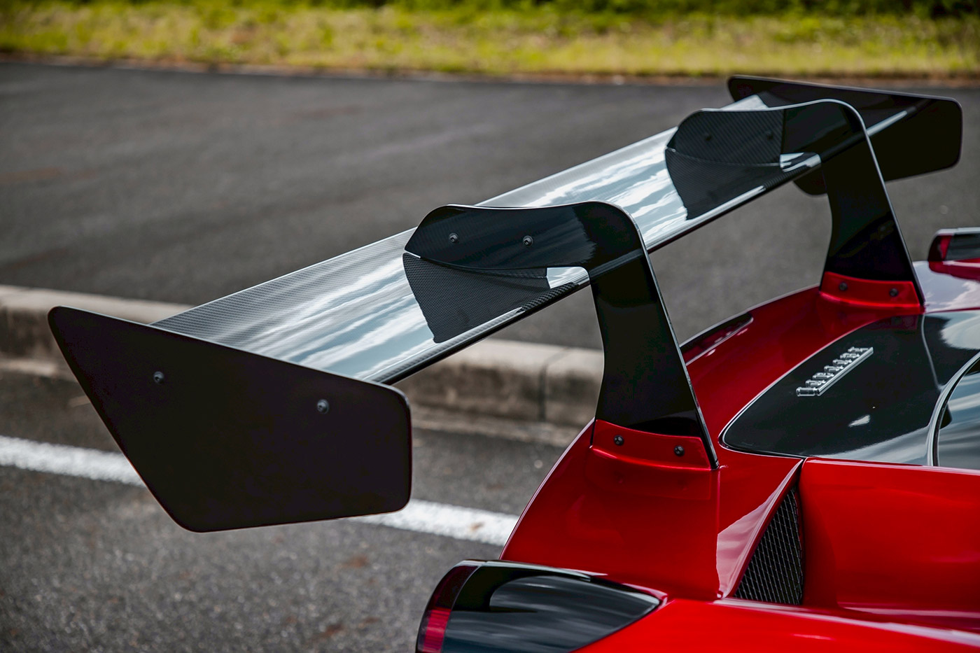 LB-Silhouette-WORKS-458-GT00034