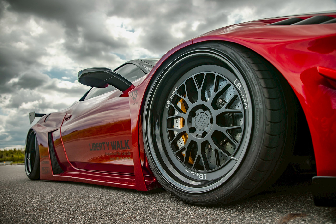 LB-Silhouette-WORKS-458-GT00038