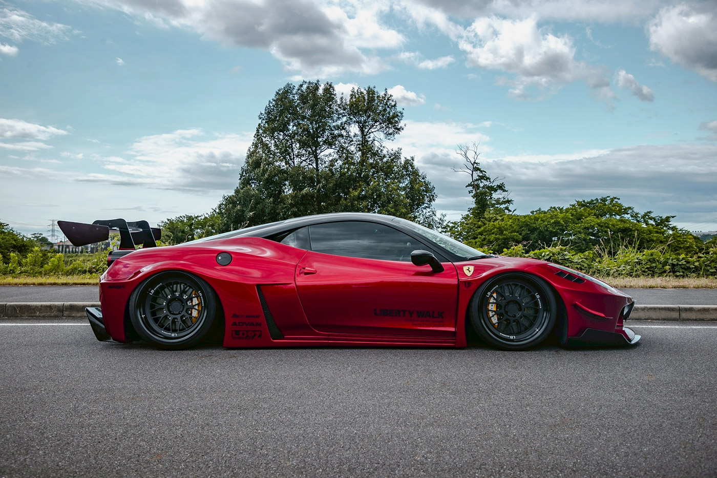 LB-Silhouette-WORKS-458-GT00046