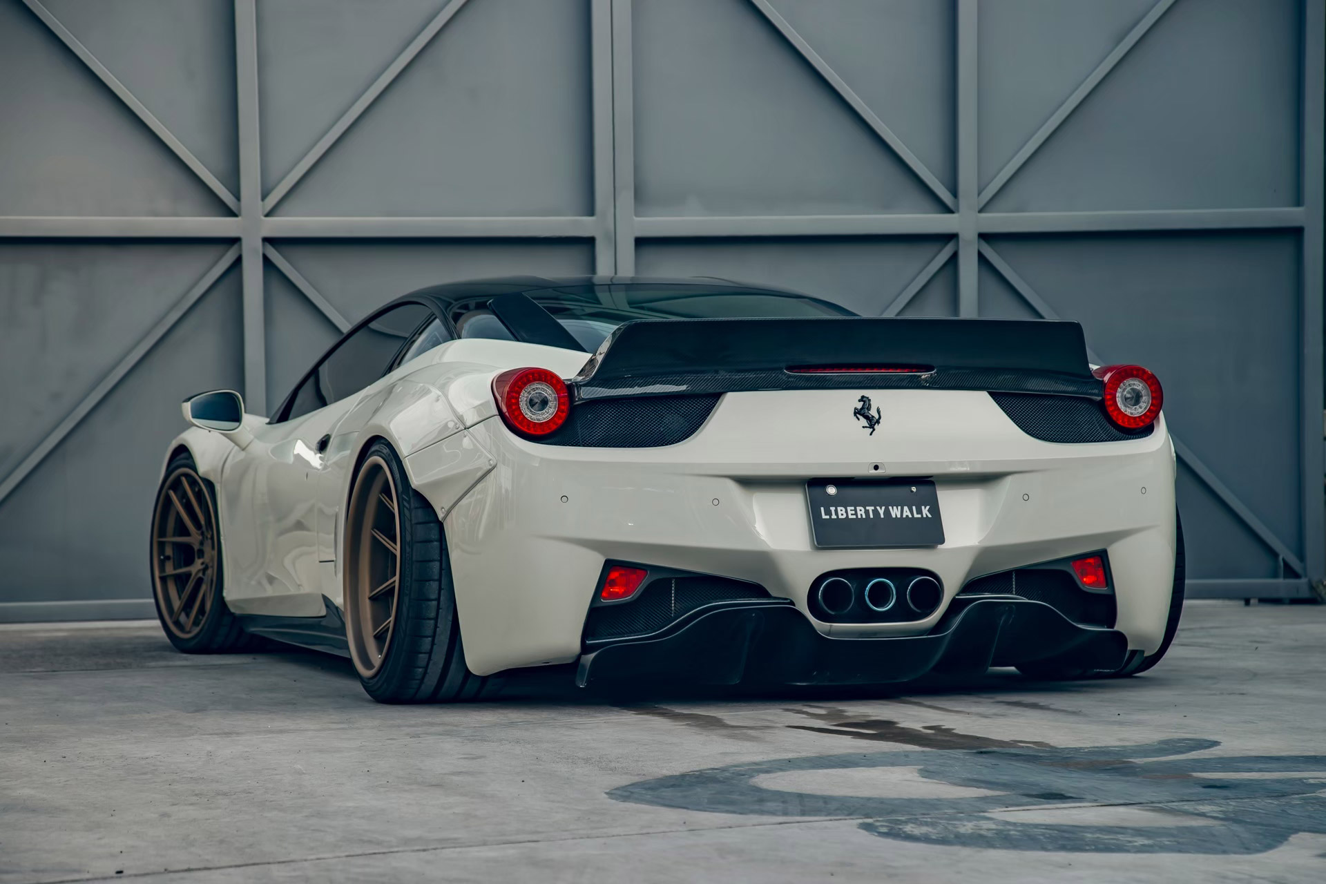 LB-WORKS-Ferrari-45800003