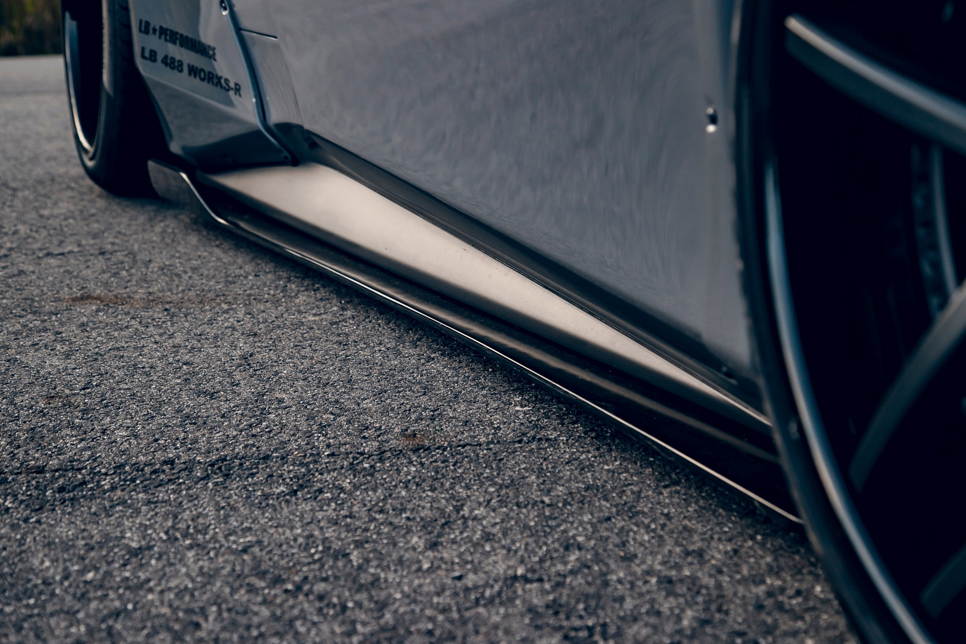 LB-WORKS-Ferrari-48800004