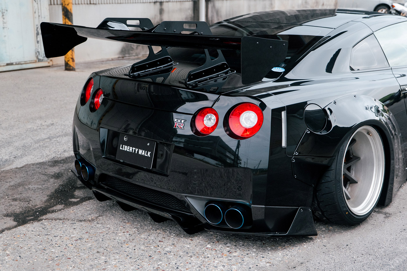 LB-WORKS-Type1.5-NISSAN-GTR-R3500037