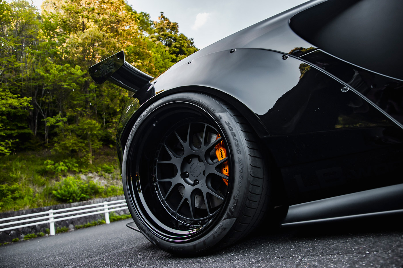 LB-WORKS-Mclaren-MP4-12c00036