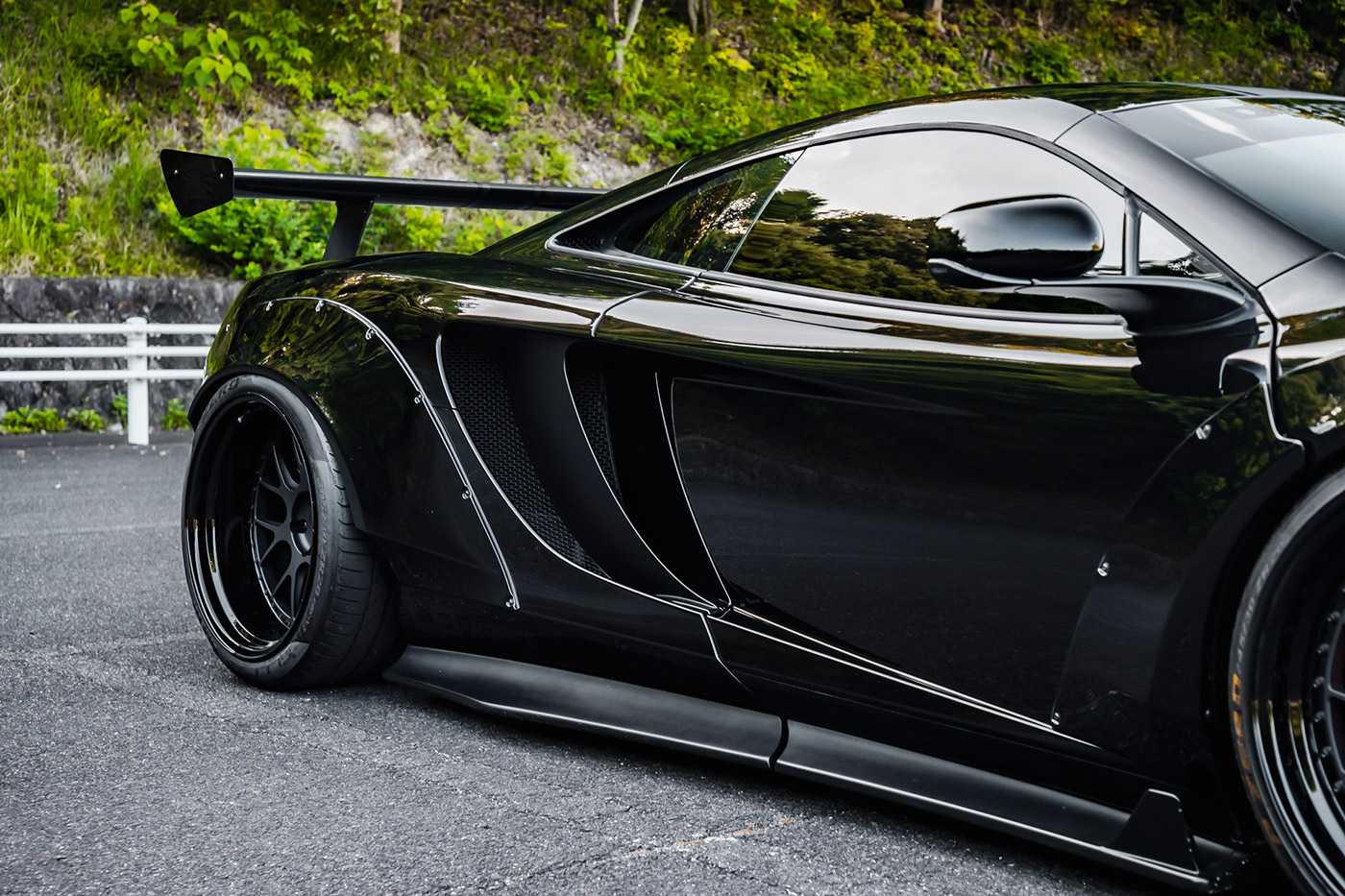 LB-WORKS-Mclaren-MP4-12c00041