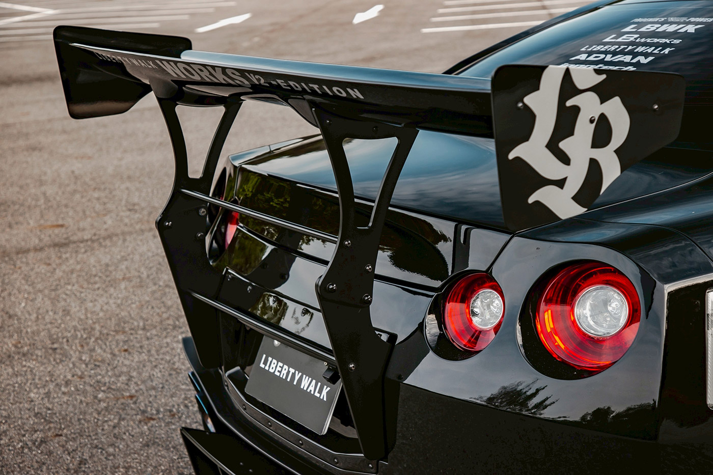 LB-WORKS-NISSAN-35GT-RR-Type2.000039