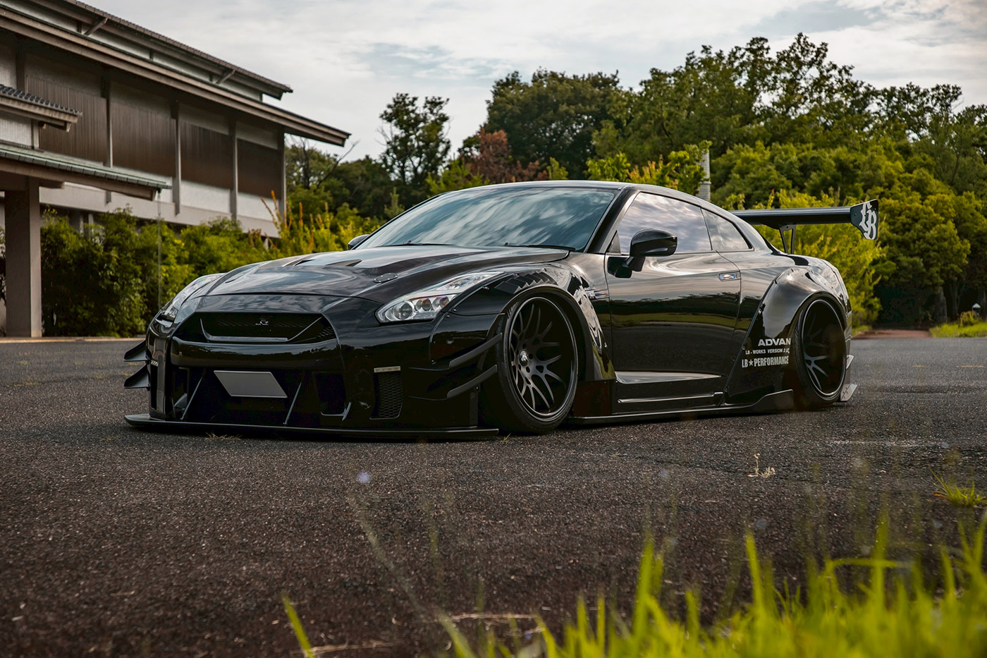 LB-WORKS-NISSAN-35GT-RR-Type2.000055