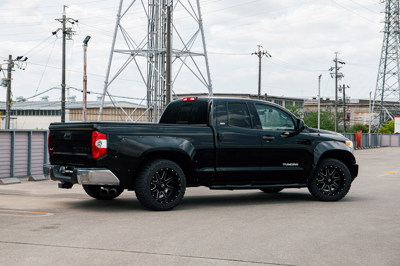 TOYOTA-TUNDRA00009