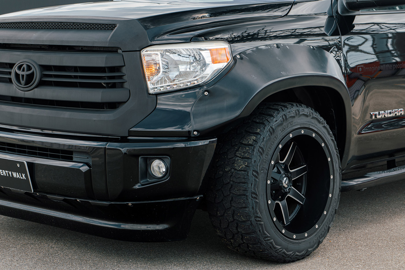 TOYOTA-TUNDRA00016
