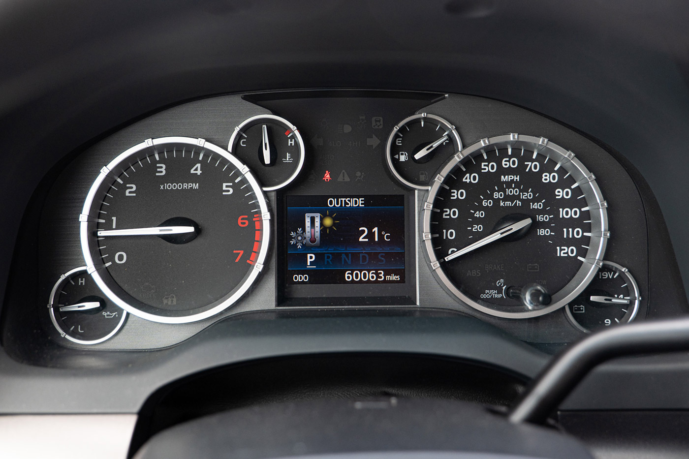 TOYOTA-TUNDRA00050
