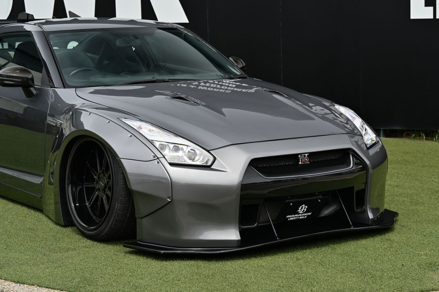 LB-WORKS NISSAN R35 GT-R type 100009
