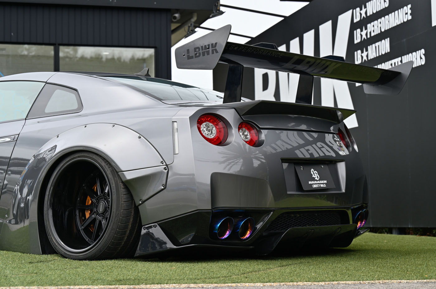 LB-WORKS NISSAN R35 GT-R type 100027