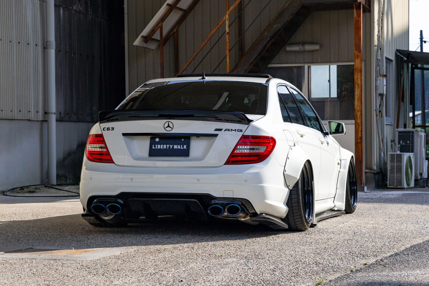 LB-WORKS Mercedes-Benz C63 W204 (Sedan)00006