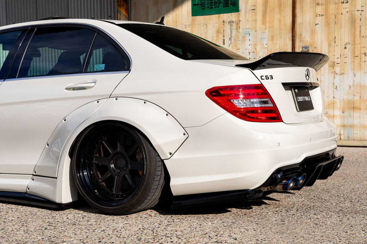 LB-WORKS Mercedes-Benz C63 W204 (Sedan)00019
