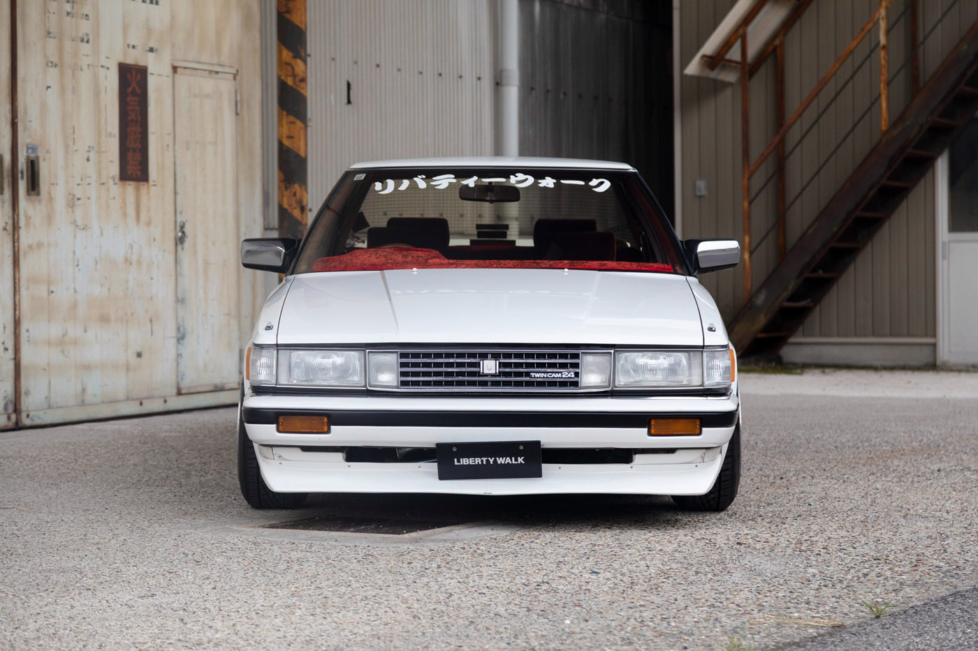TOYOTA GX71 MarkⅡ - LIBERTY WALK | リバティーウォーク