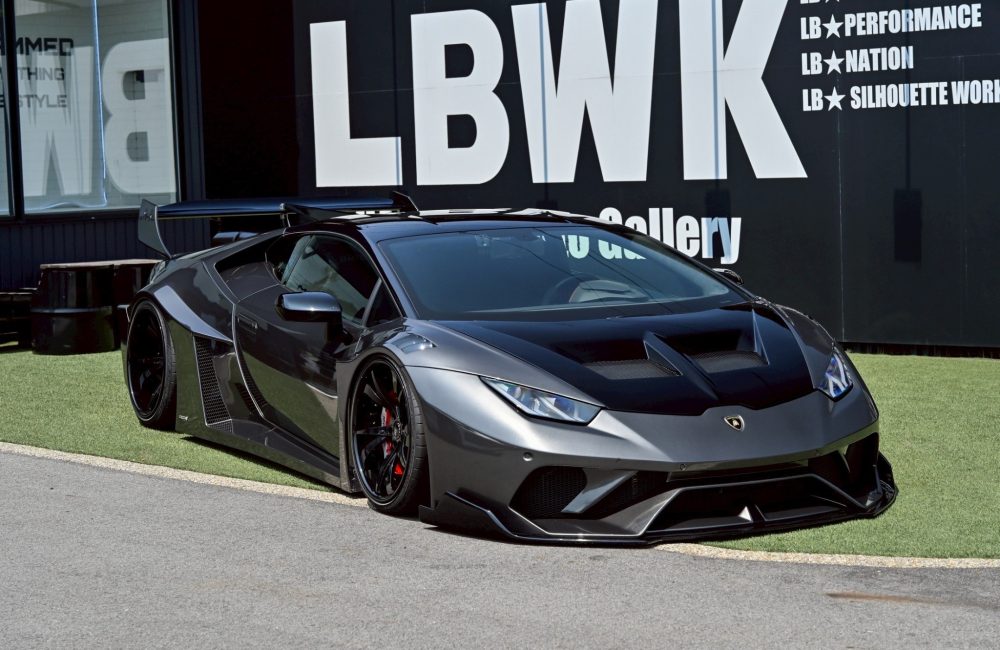 Liberty Walk 1/18ブラック RX-7 箱あり 未使用新品です！！ Liberty Walk 1/18ブラック RX-7 箱あり 未使用新品です