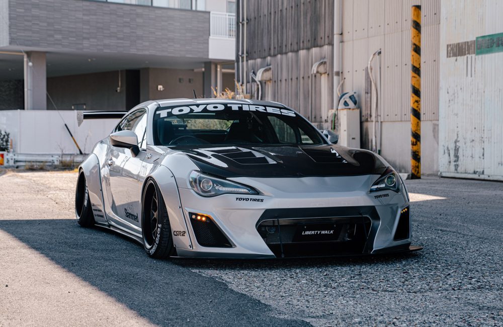 LB-WORKS--Toyota-8600001