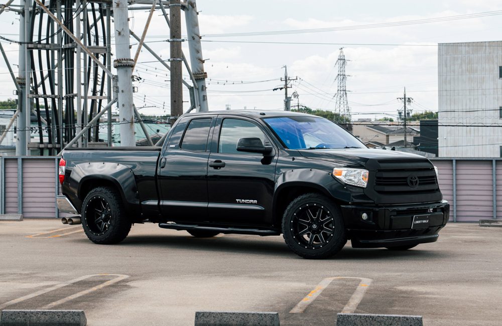 TOYOTA-TUNDRA00003