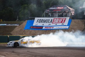 o1080071814942083312_1400