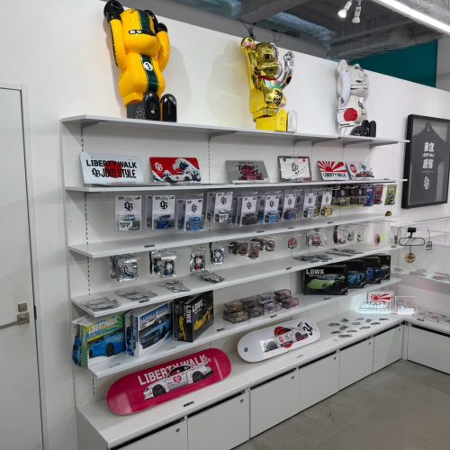 tokyo store inside00002